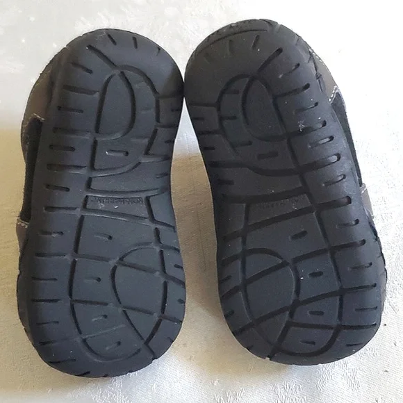 Children's Place Black Grey Lace Up Sneakers Tennis Shoes Baby Size 4 - Picture 10 of 10